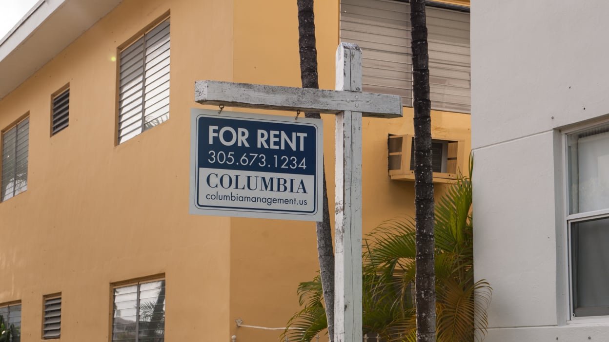 Can AI make house hunting easier? Zillow is going for it.